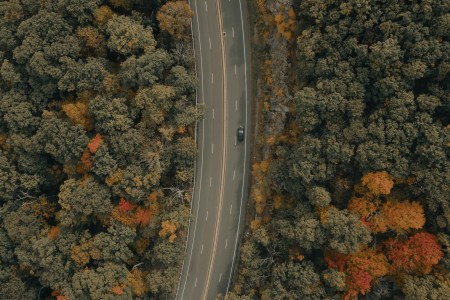 A car drives north through the Hudson Valley in Upstate New York