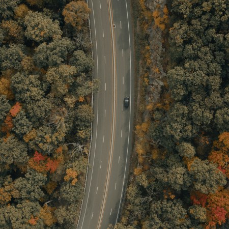 A car drives north through the Hudson Valley in Upstate New York