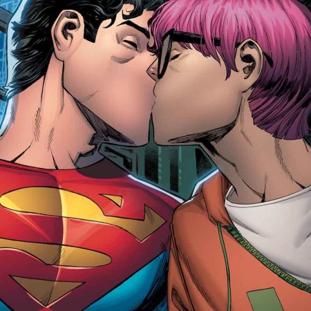 Superman (Jonathan Kent) has entered into a relationship with a male reporter in the Superman comic books, shown here as he kisses pink-haired reporter Jay Nakamura