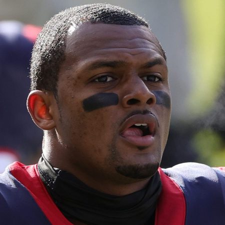 Deshaun Watson walks off the field after warmups