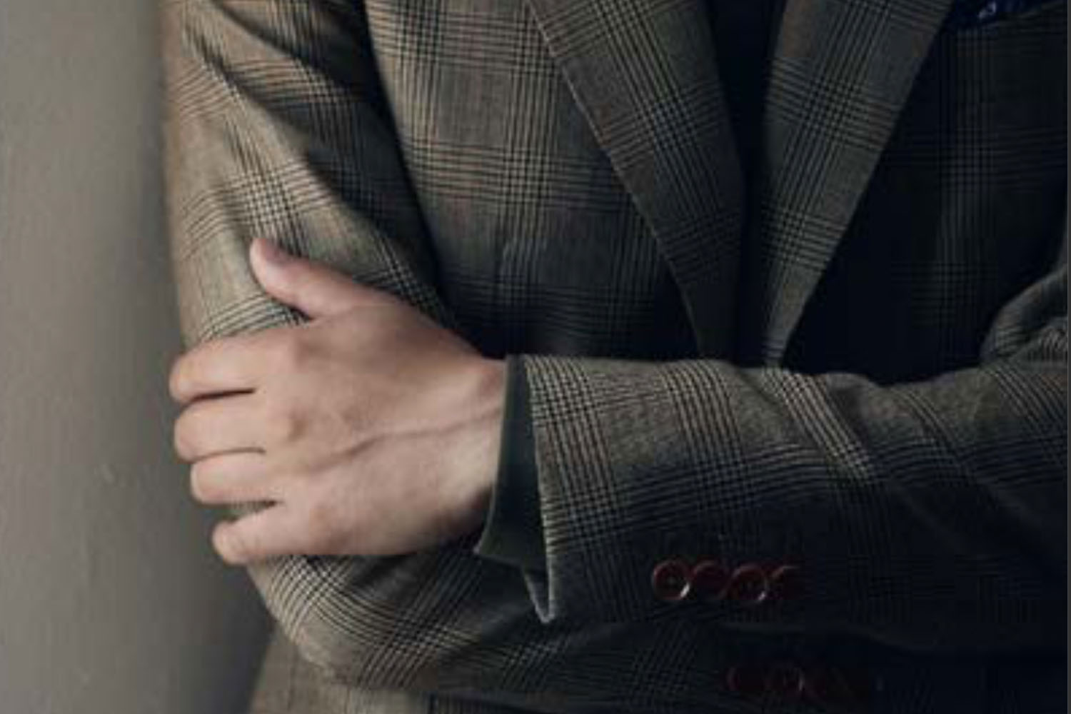 a close up of a suit