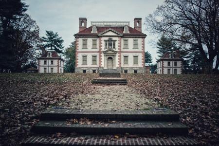 An ominous house that calls to mind "The Turn of the Screw" by Henry James, which has become one of the most enduring ghost stories ever