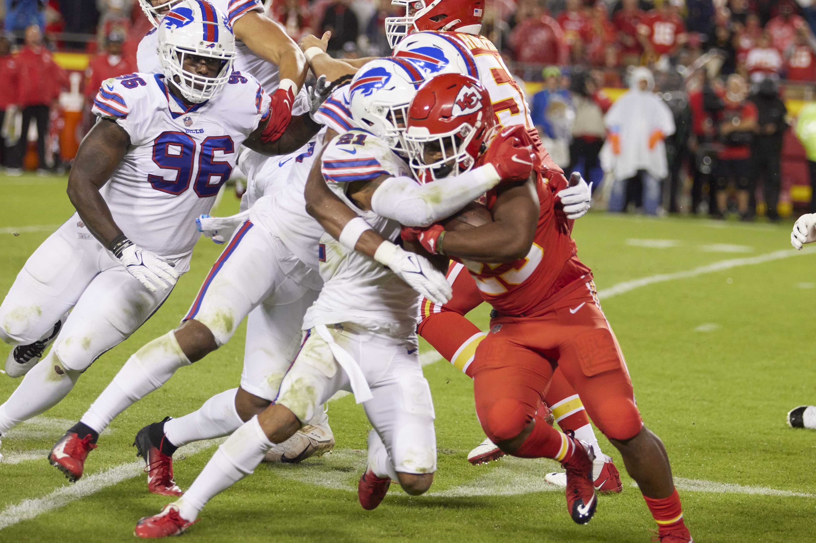 Kansas City's Clyde Edwards-Helaire rushing vs the Buffalo Bills at Arrowhead Stadium