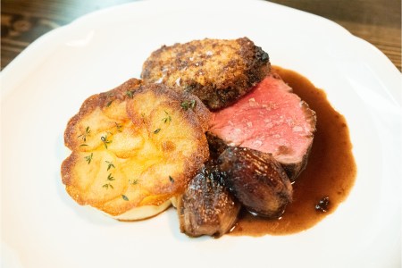 Filet Mignon with Comté Crust