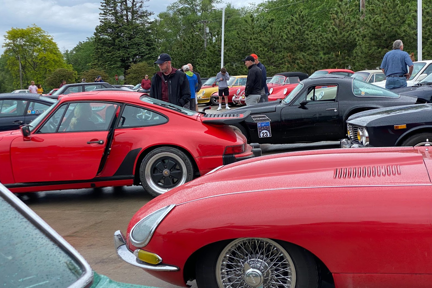 Classic cars at MG250