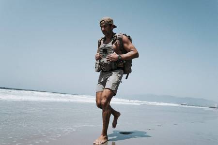 Navy SEAL Kaj Larsen’s Guide to Becoming a Better Swimmer