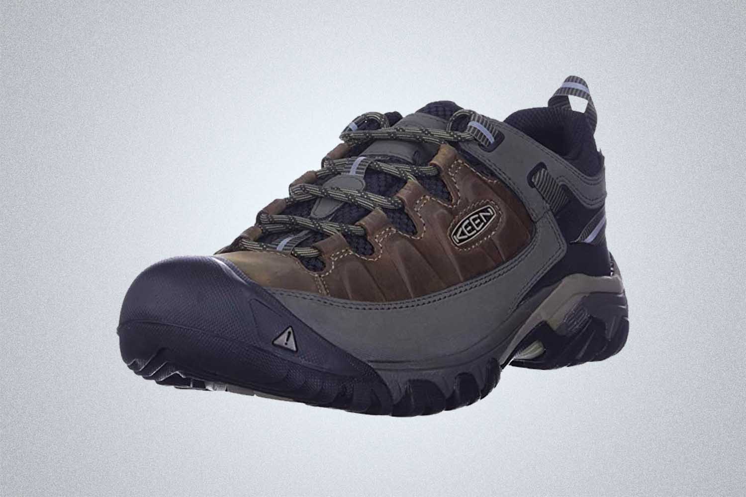 Keen Men’s Targhee 3 Low Height Comfortable Waterproof Hiking Shoe