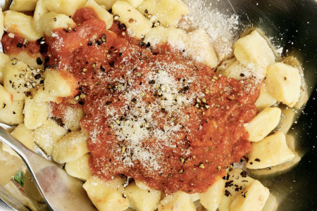 Pasta with pomodoro sauce.