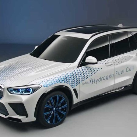 A BMW powered by hydrogen fuel cells — will this eventually take the place of EVs?