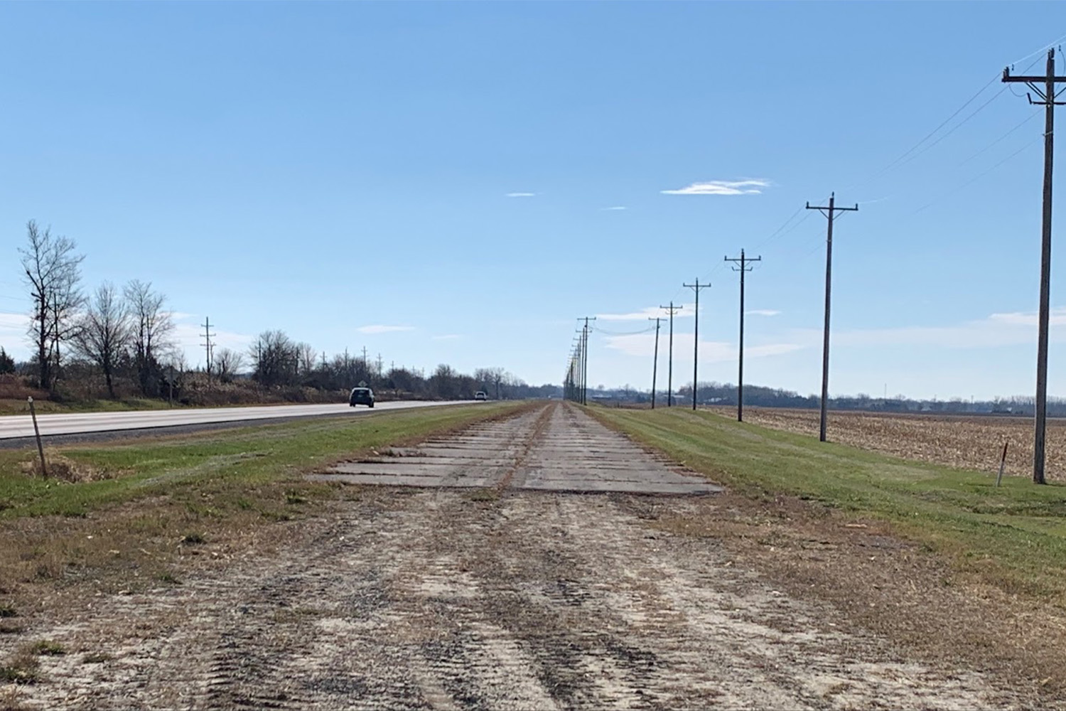 An abandoned stretch of Route 66 alignment.