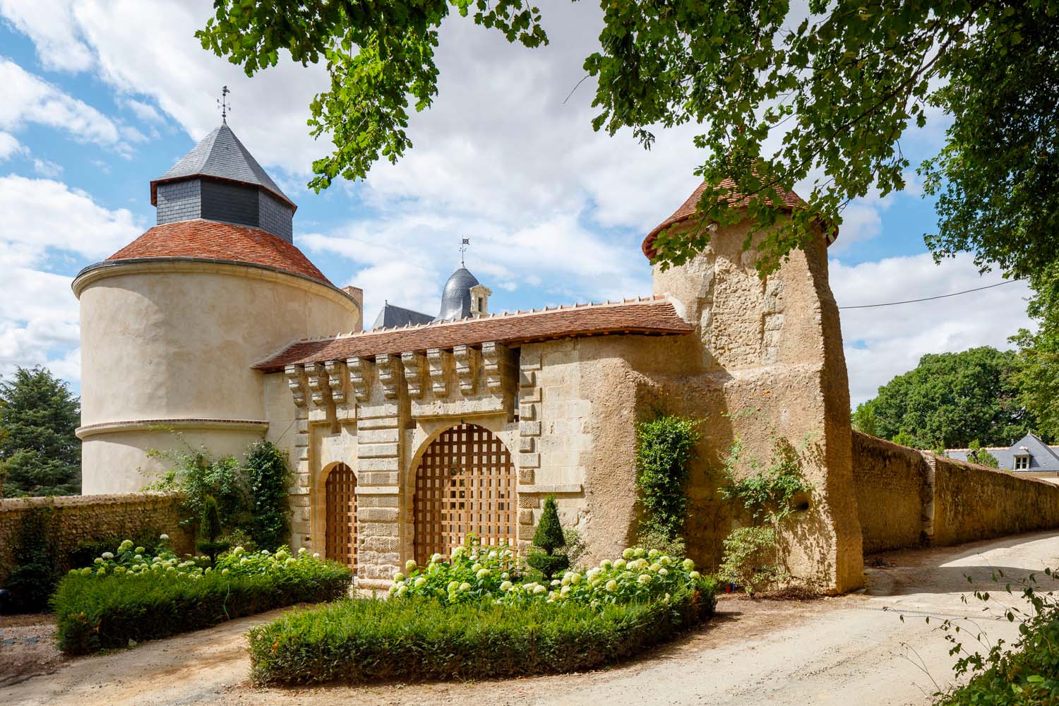 Château Louise de La Vallière exterior