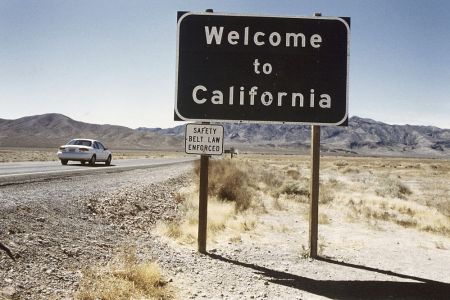 Welcome to California sign