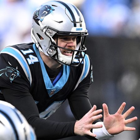 Sam Darnold prepares to take a snap for the Carolina Panthers.