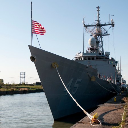 USS De Wert