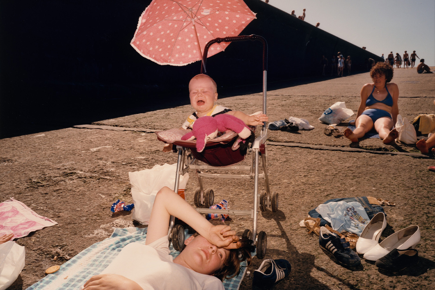 New Brig hton, Merseyside from the series The Last Resort , 1984 chromogenic print image: 26.67 × 33.02 cm (10 1/2 × 13 in.) sheet: 30.48 × 40.64 cm (12 × 16 in.) National Gallery of Art, Washington, Alfred H. Moses and Fern M. Schad Fund © Martin Parr, Courtesy Rocket Gallery