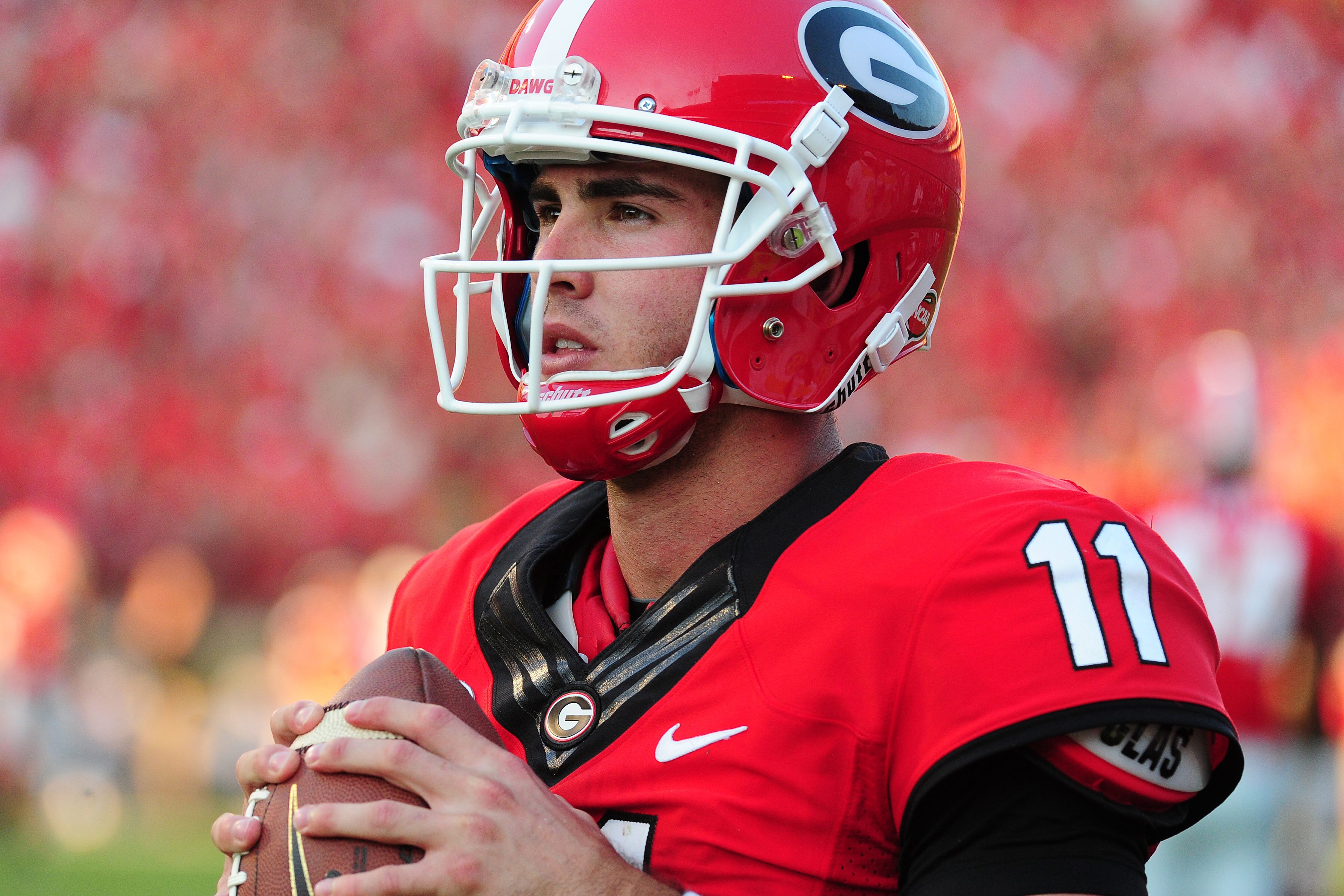 Former Georgia Bulldog Aaron Murray warms up before a 2013 game.