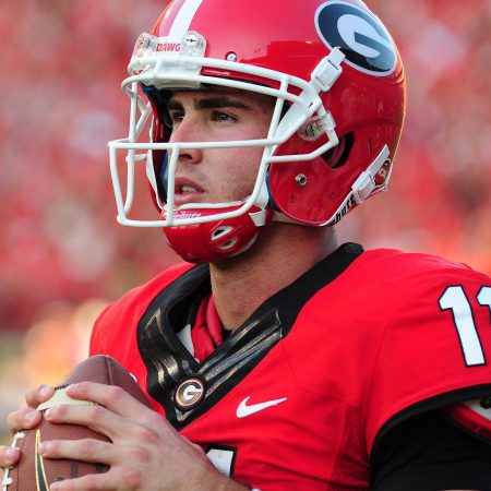 Former Georgia Bulldog Aaron Murray warms up before a 2013 game.