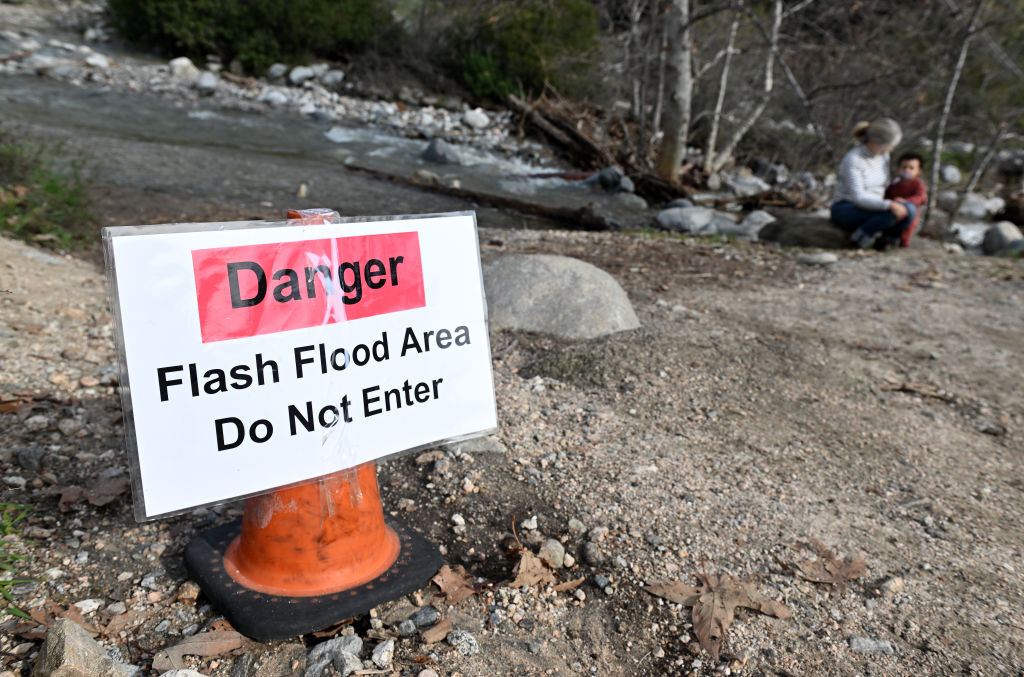 Flash Flood sign