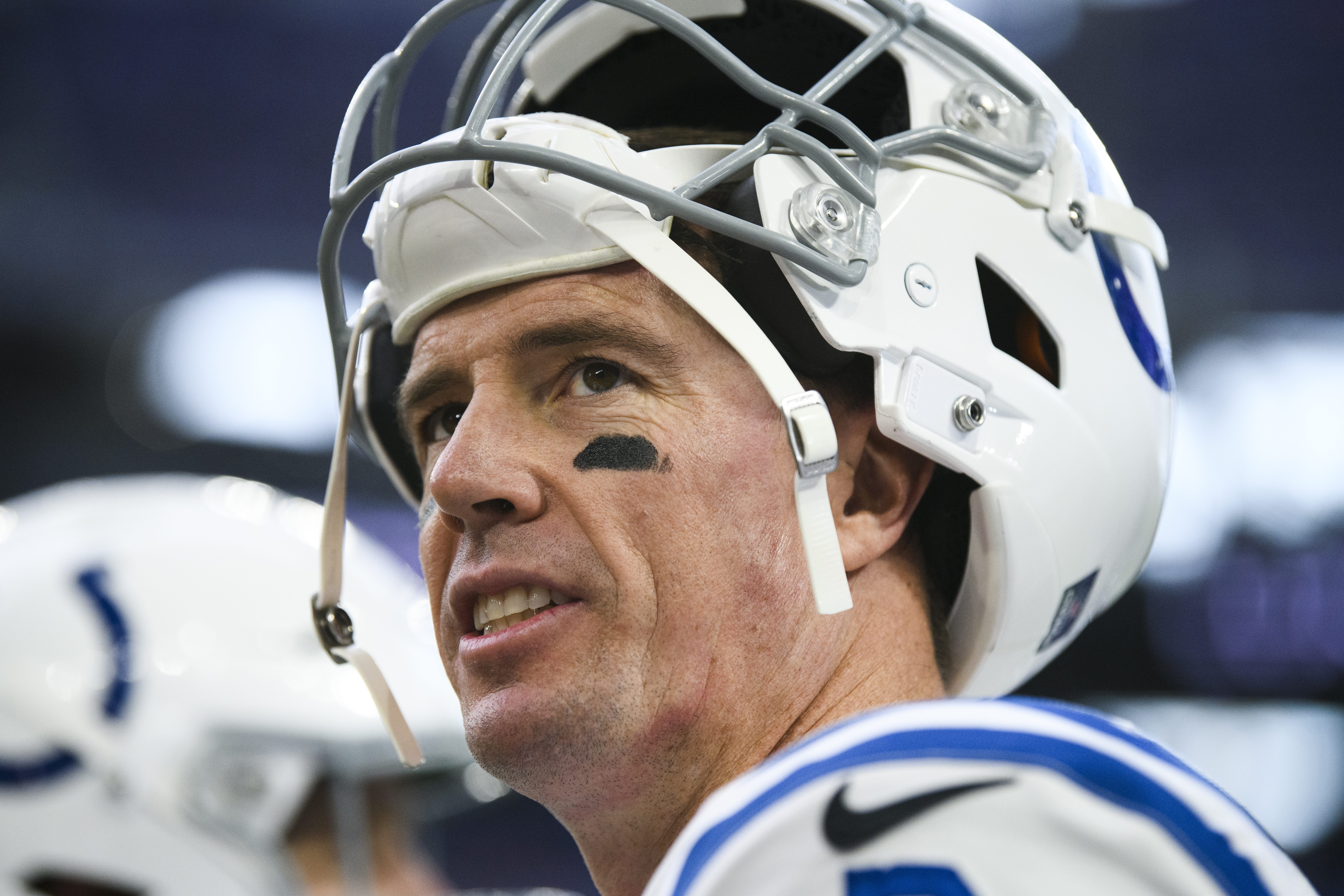 Matt Ryan warms up before a game against the Minnesota Vikings.